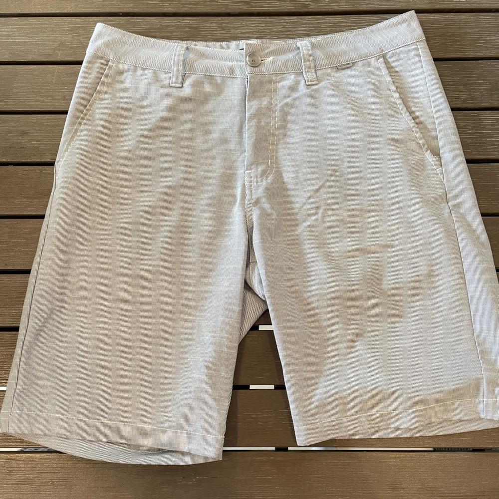 Travis Mathew Shorts 32
